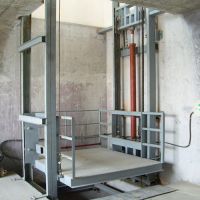 寧波起重機北侖液壓升降固定式貨運平臺安裝，年檢，銷售，保養