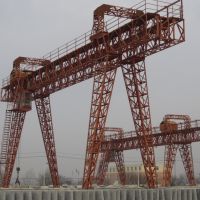 蘇州優(yōu)質門式起重機