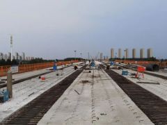 濟寧內環高架建設火熱 四標段蓋梁架設月底完工