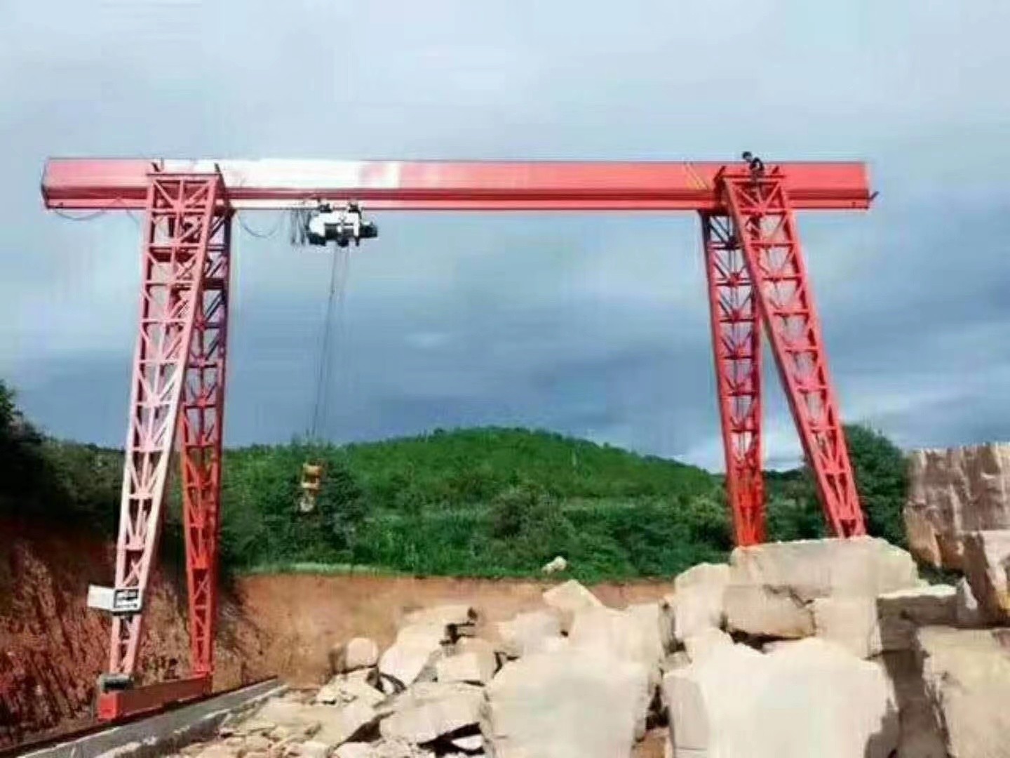 云南宣威市門式起重機
